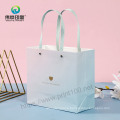 Manufacturer of Cosmetic Packaging Paper Carrier Creative Gift Bag with Handle